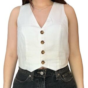 Button-up vest
